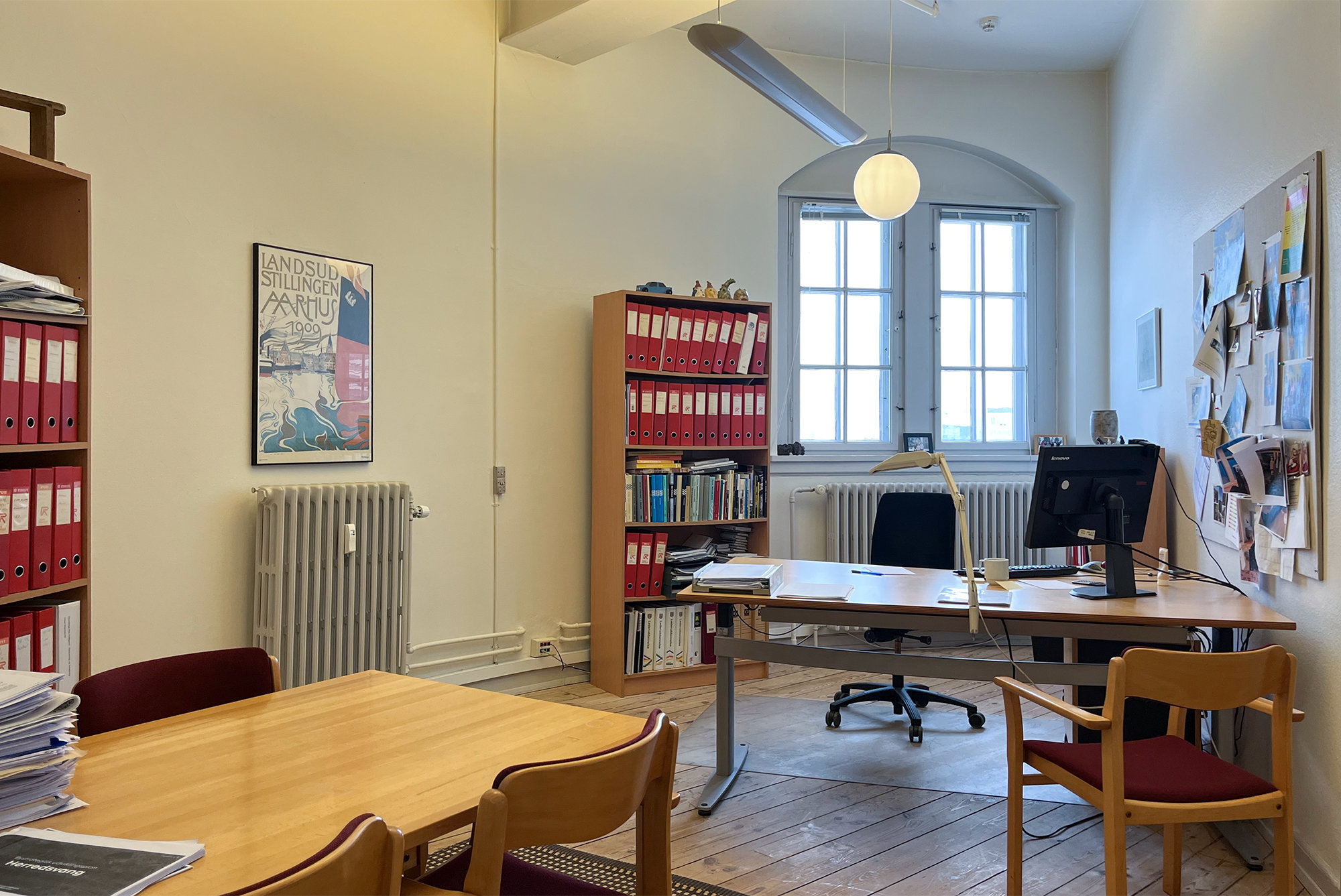 Hack Kampmanns Plads 1-3, 1. th., 8000 Aarhus C