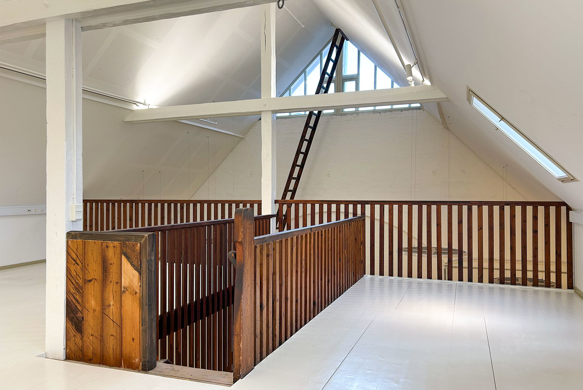 Hack Kampmanns Plads 1-3, 2 th. + 3., 8000 Aarhus C