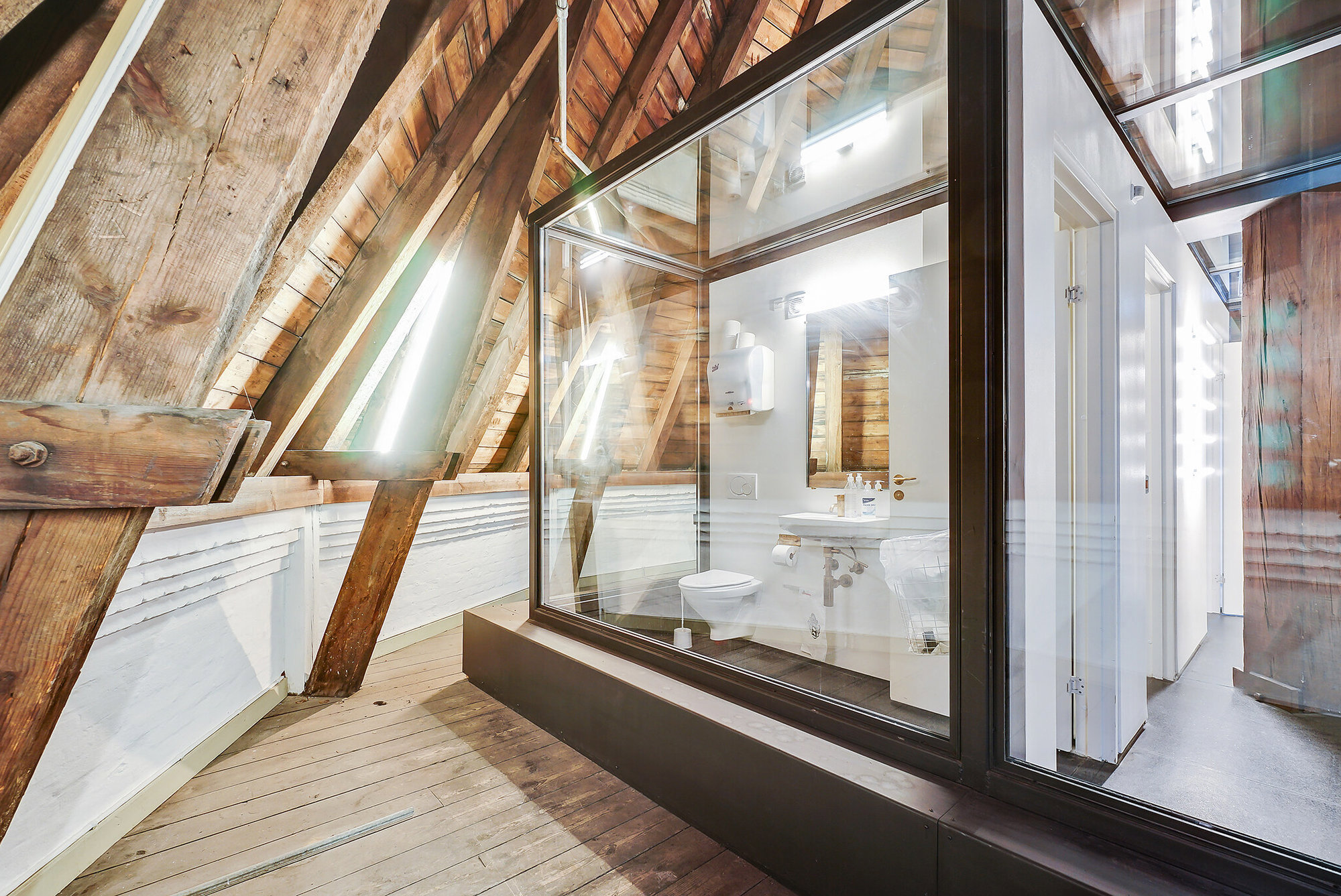 Hack Kampmanns Plads 1-3, 2 th. + 3., 8000 Aarhus C