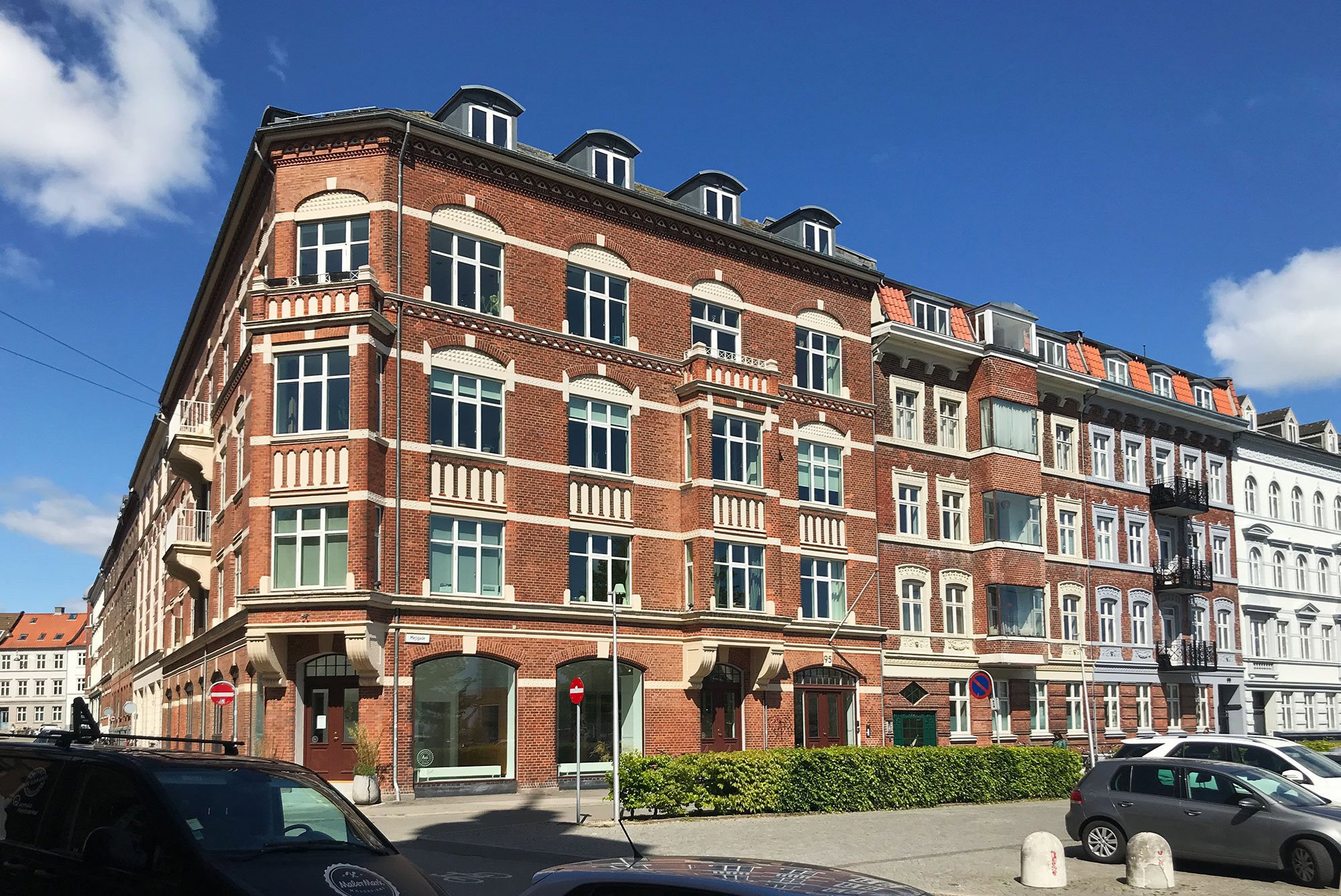 Charmerende kontorlejemål i Mejlgade